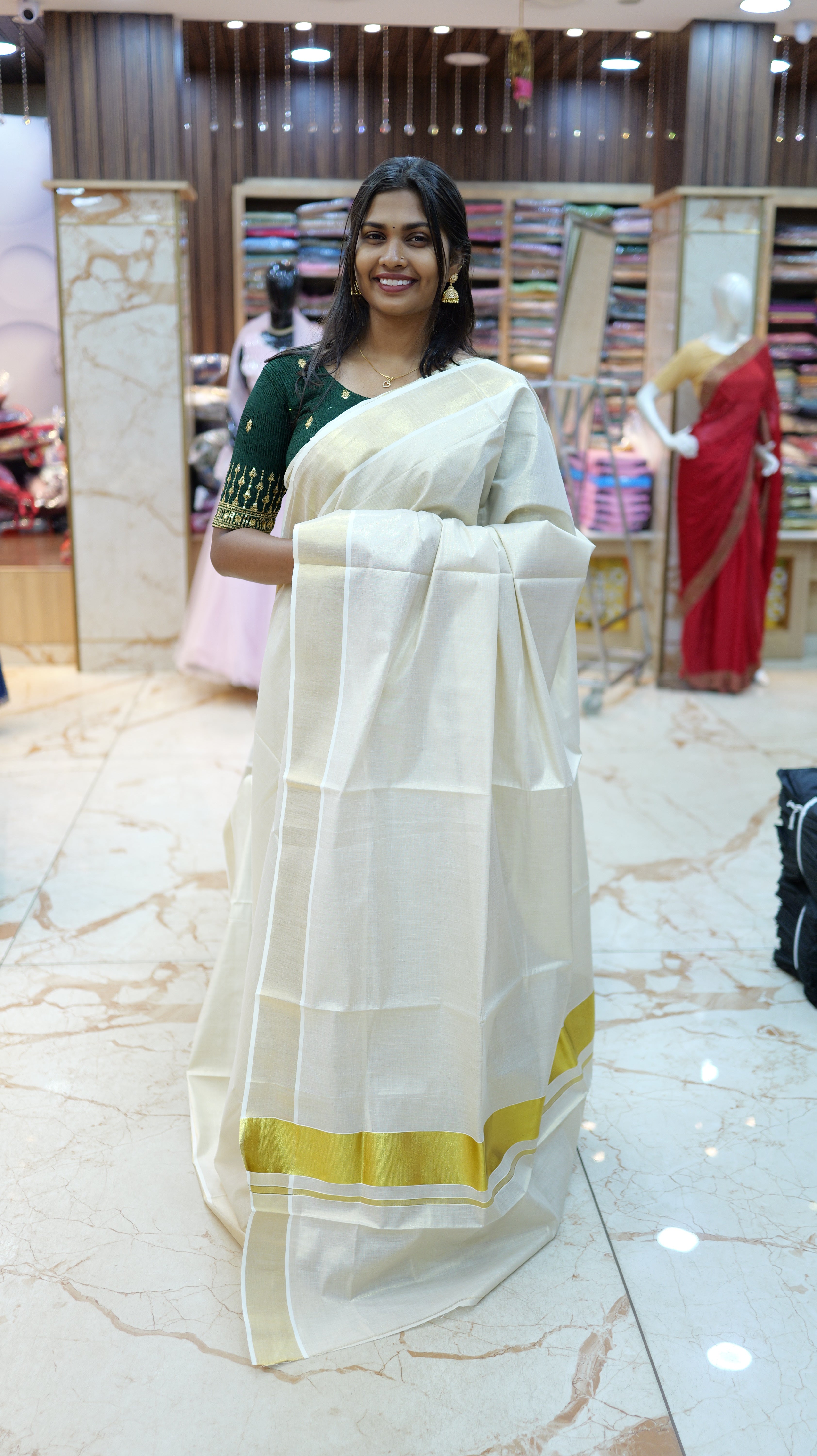 Kerala Tissue Saree – Plain with 3 Inch Kasavu Border