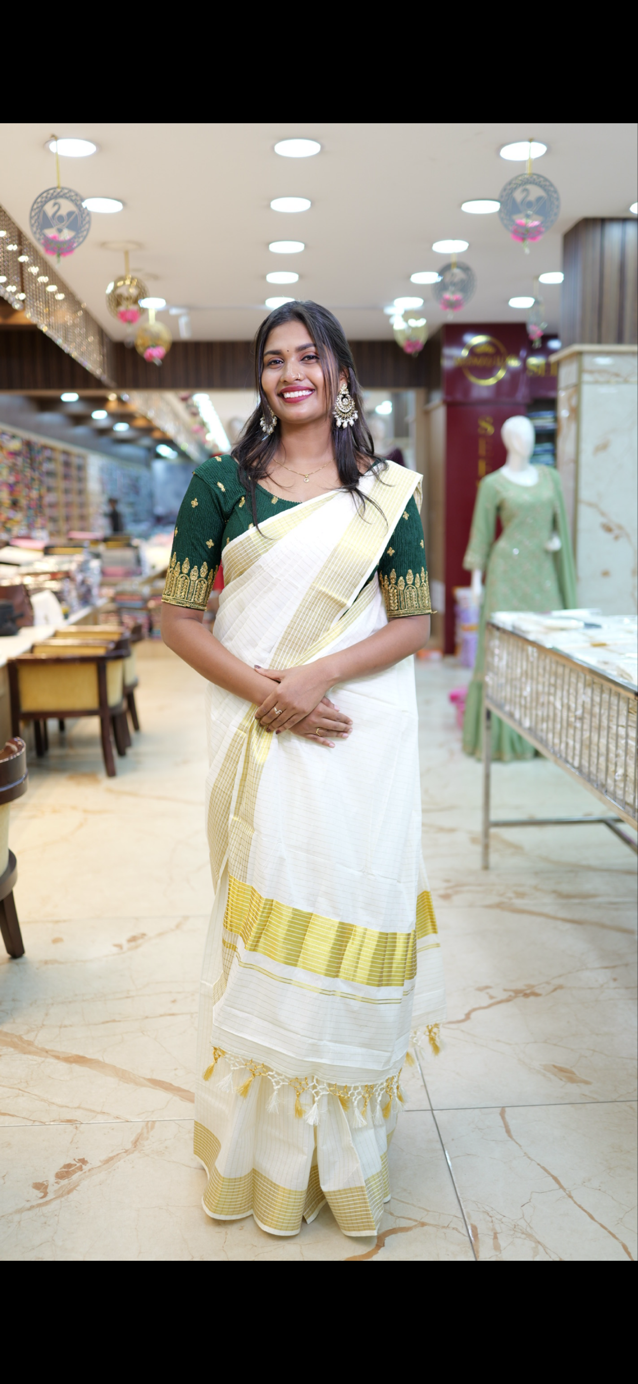 Kerala Kasavu Saree (Zari lines)